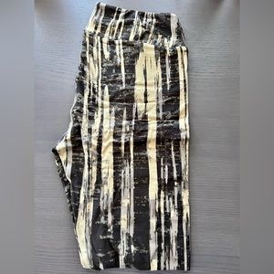 NWOT LuLaRoe Leggings in TC
